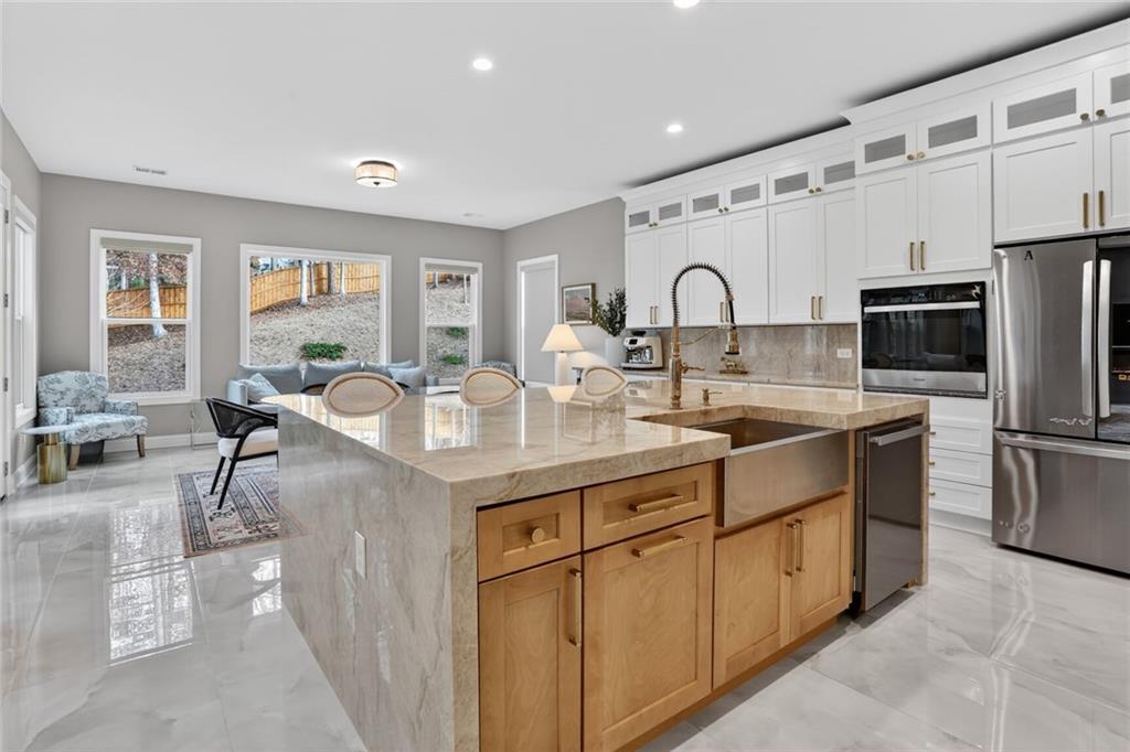 3745 Heddington Lane NE