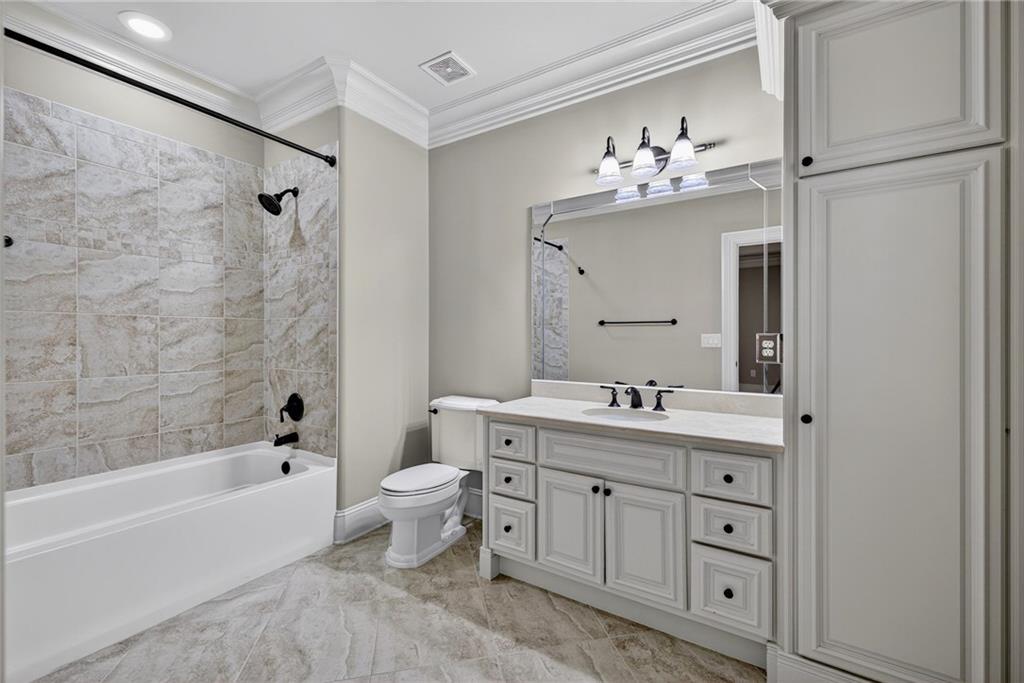 840 Camden Park Court NE