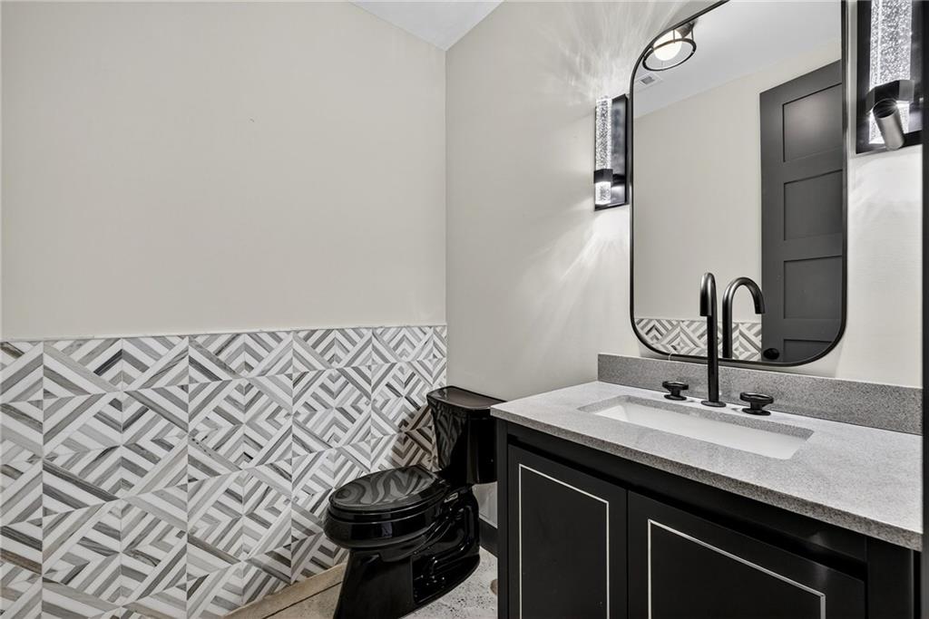 840 Camden Park Court NE