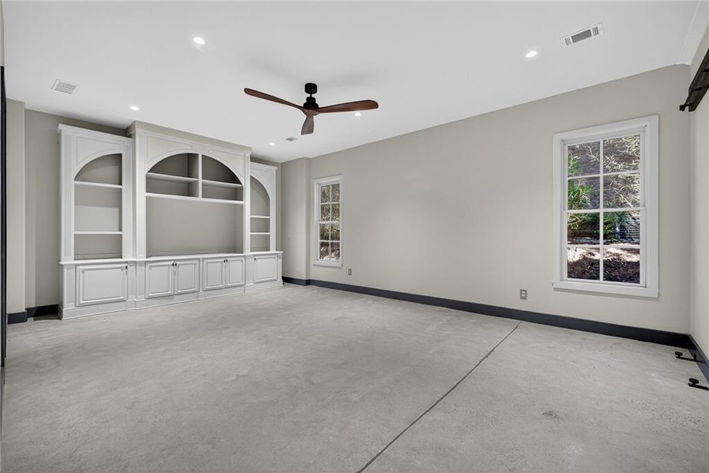 840 Camden Park Court NE