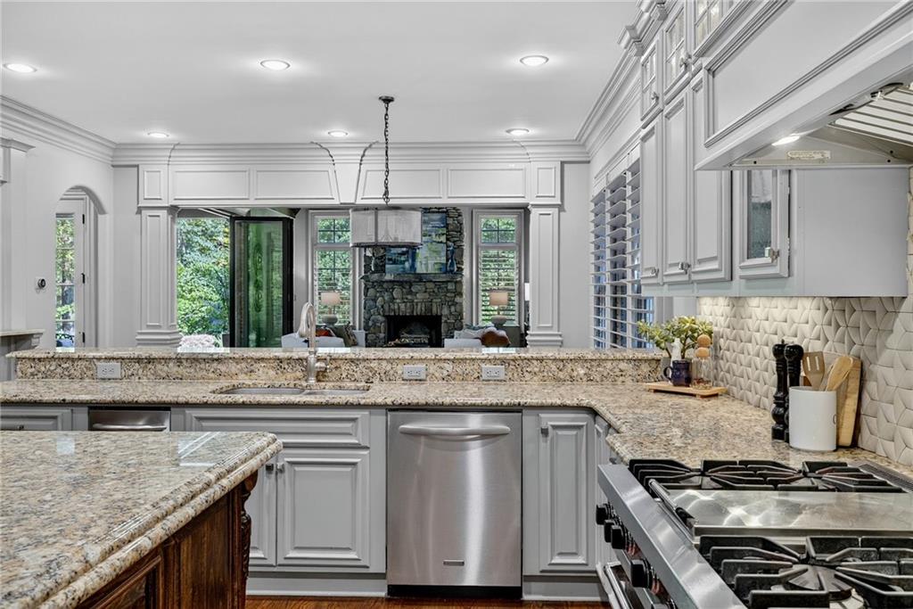 840 Camden Park Court NE