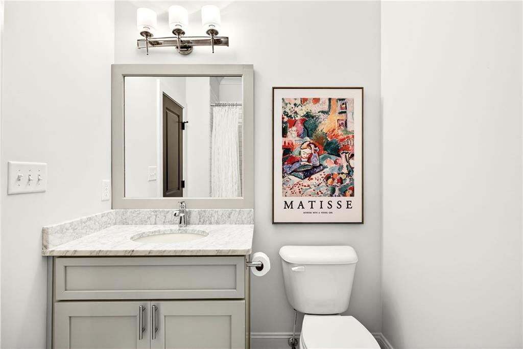 2838 Redding Road NE