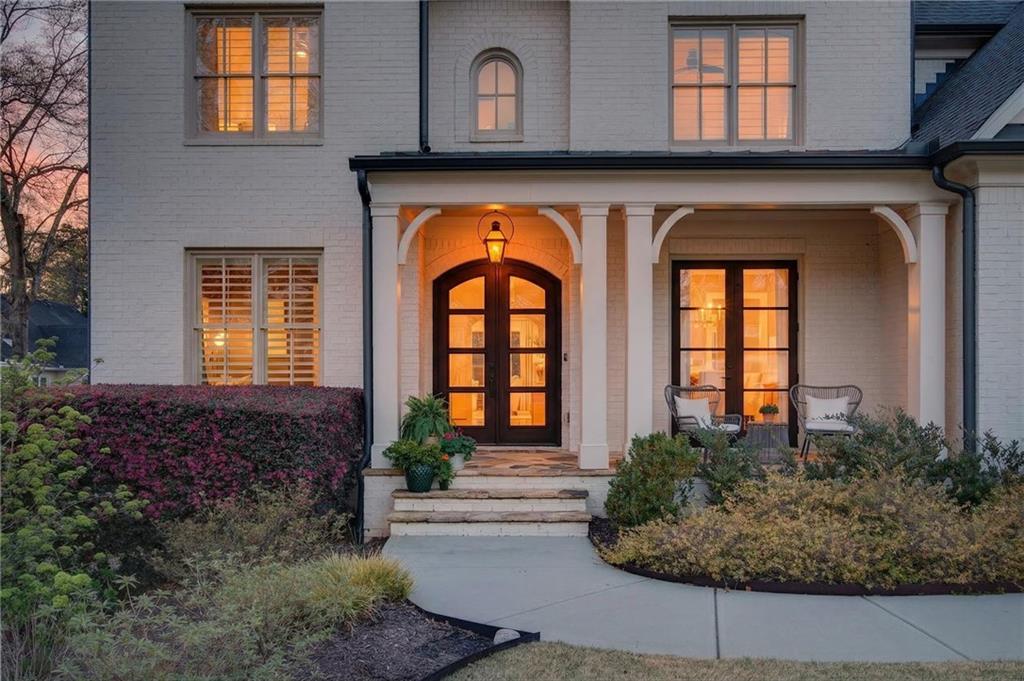 2838 Redding Road NE