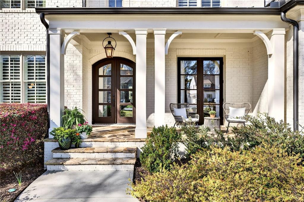 2838 Redding Road NE