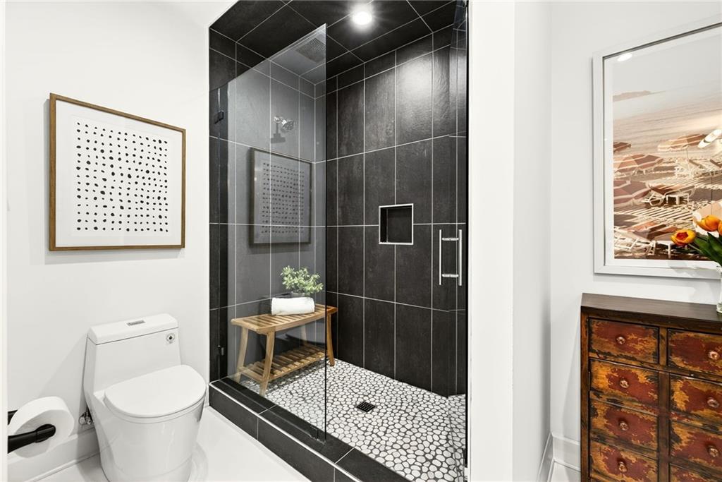 2838 Redding Road NE