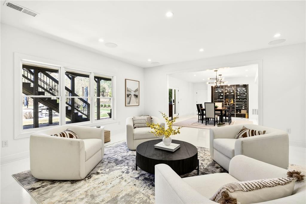 2838 Redding Road NE