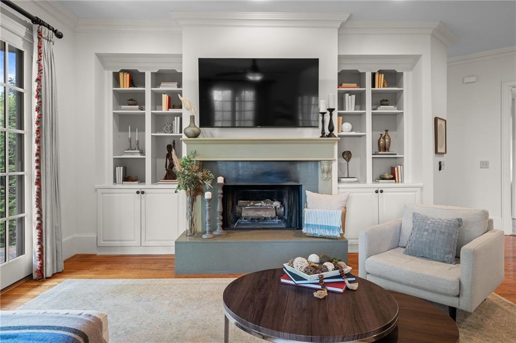 1950 Bennetts Point Drive