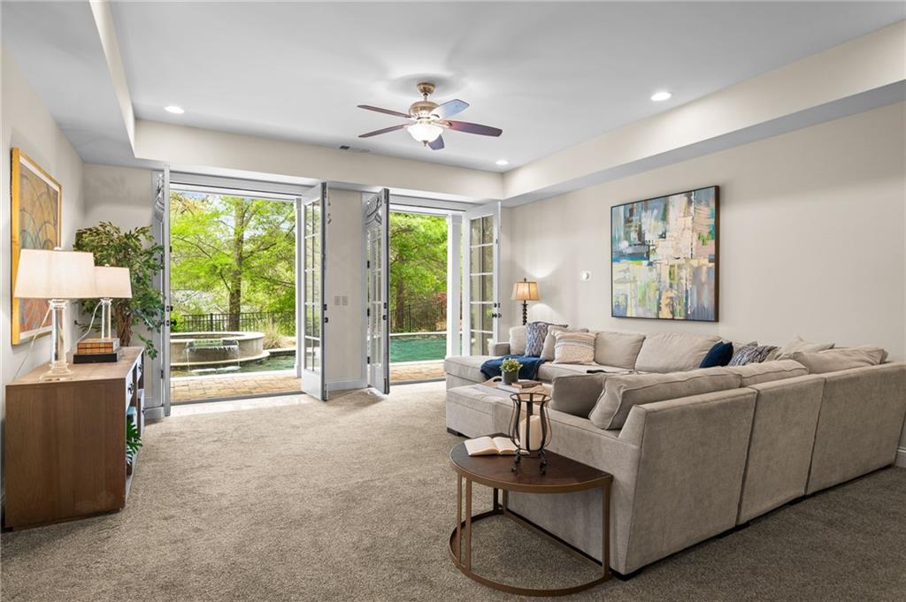 1950 Bennetts Point Drive