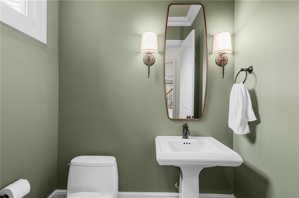 1950 Bennetts Point Drive