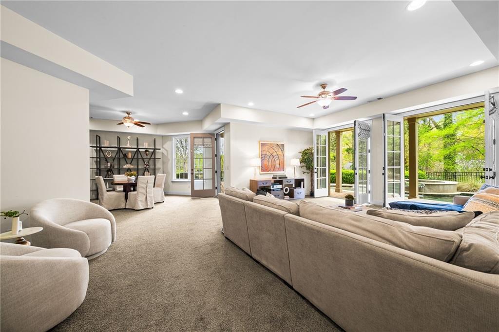 1950 Bennetts Point Drive