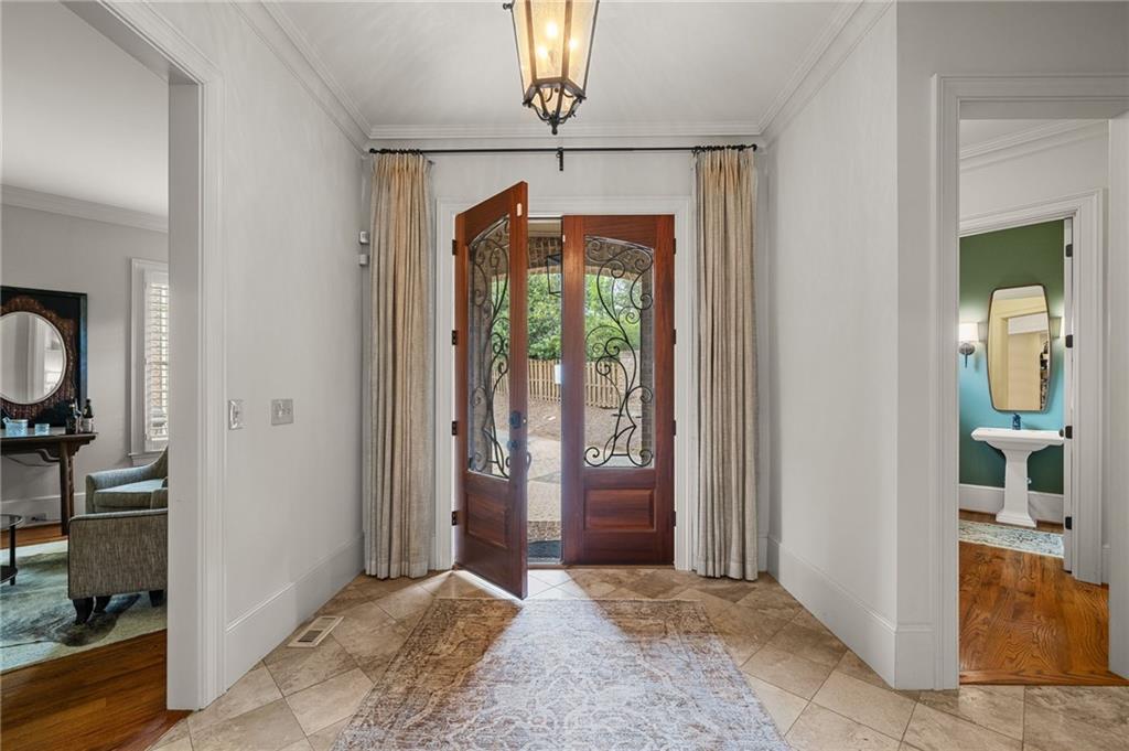 1950 Bennetts Point Drive