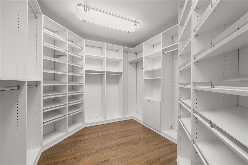 1210 Pine Grove Avenue NE