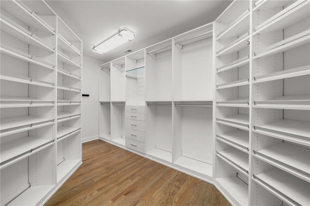 1210 Pine Grove Avenue NE