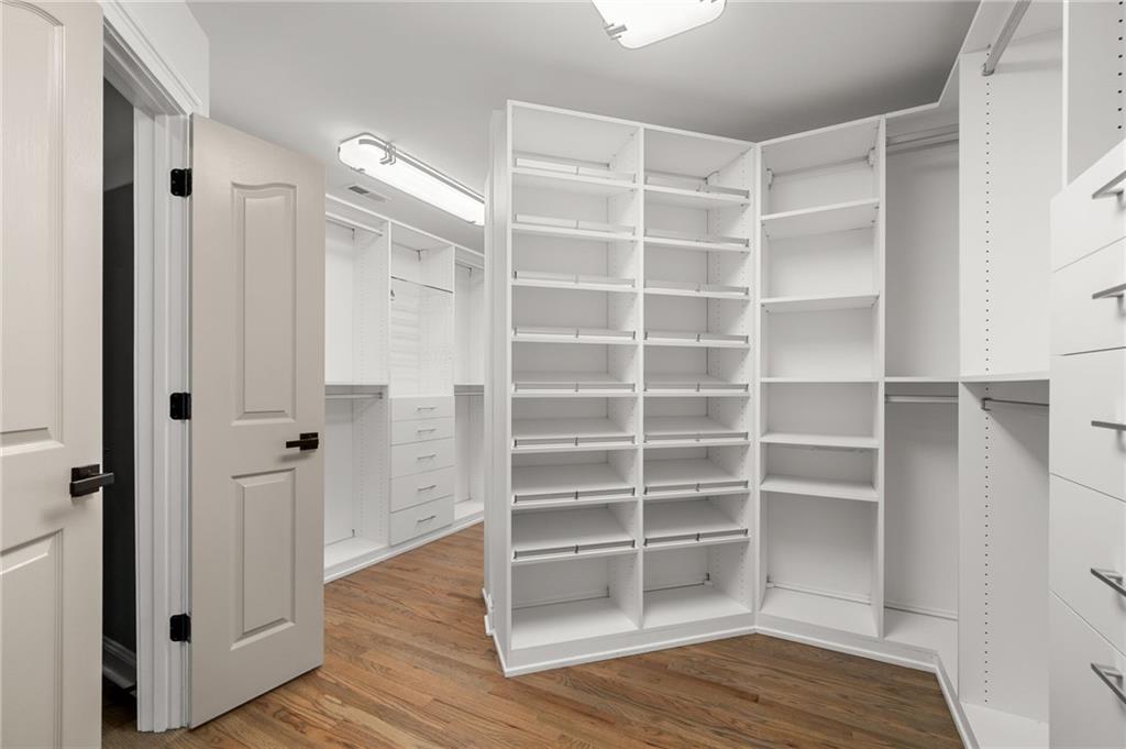 1210 Pine Grove Avenue NE