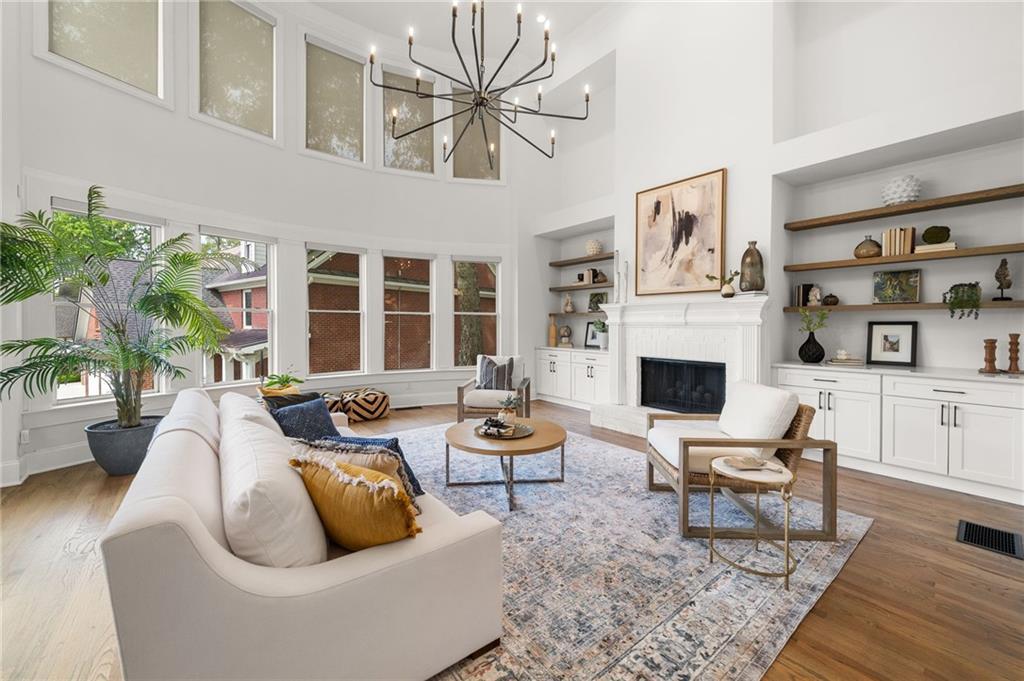 1210 Pine Grove Avenue NE