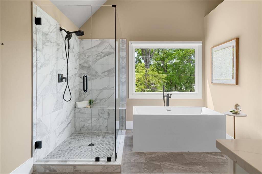 1210 Pine Grove Avenue NE