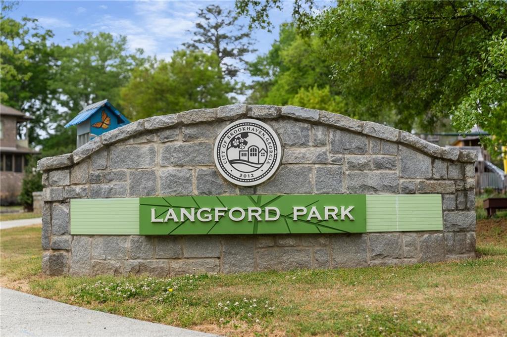 1210 Pine Grove Avenue NE