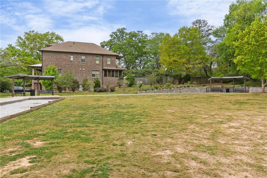 1210 Pine Grove Avenue NE