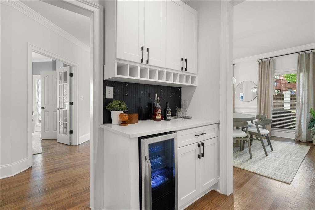 1210 Pine Grove Avenue NE