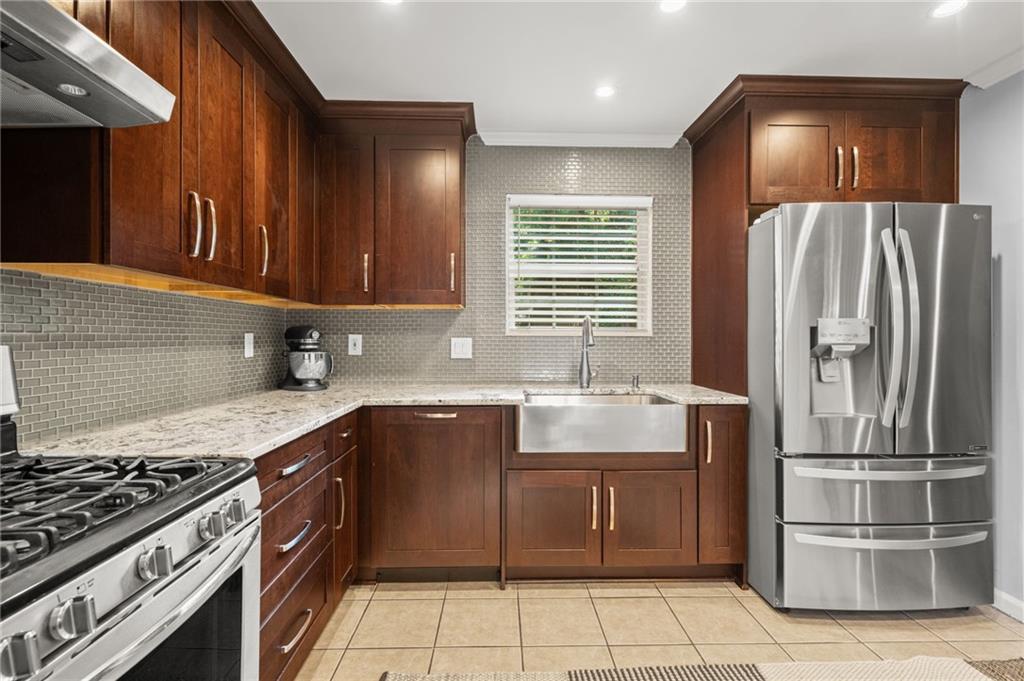2451 Ellijay Drive NE