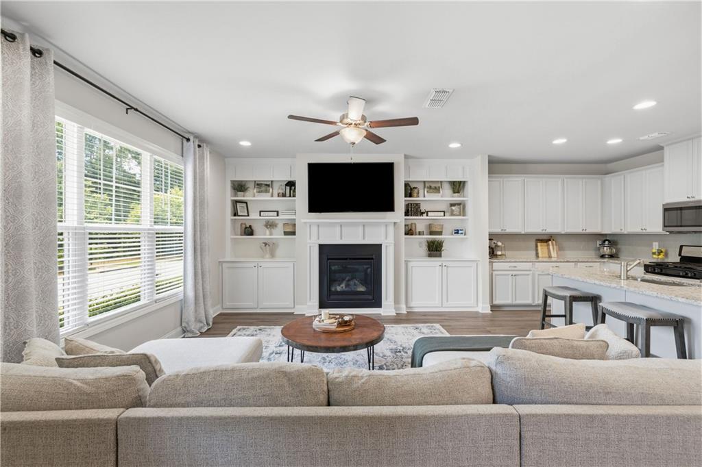 803 Belrose Drive SE