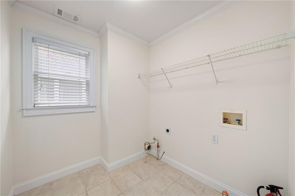 2599 Brookline Circle