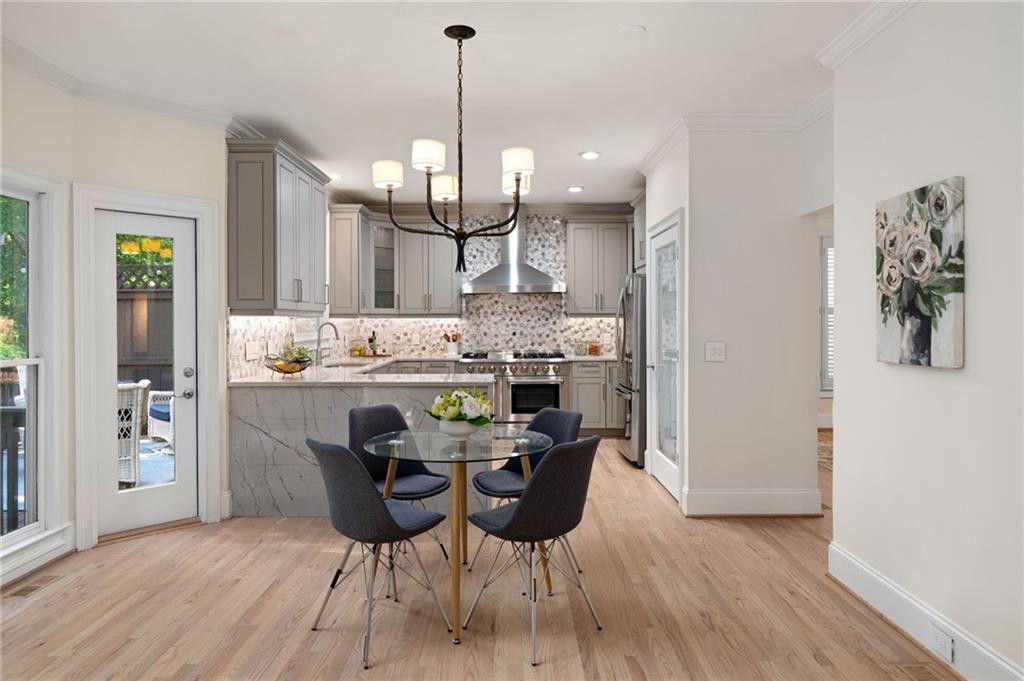 2599 Brookline Circle