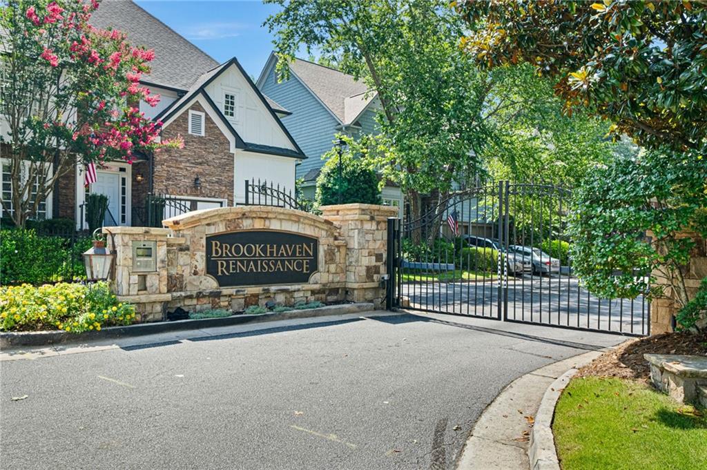 2599 Brookline Circle
