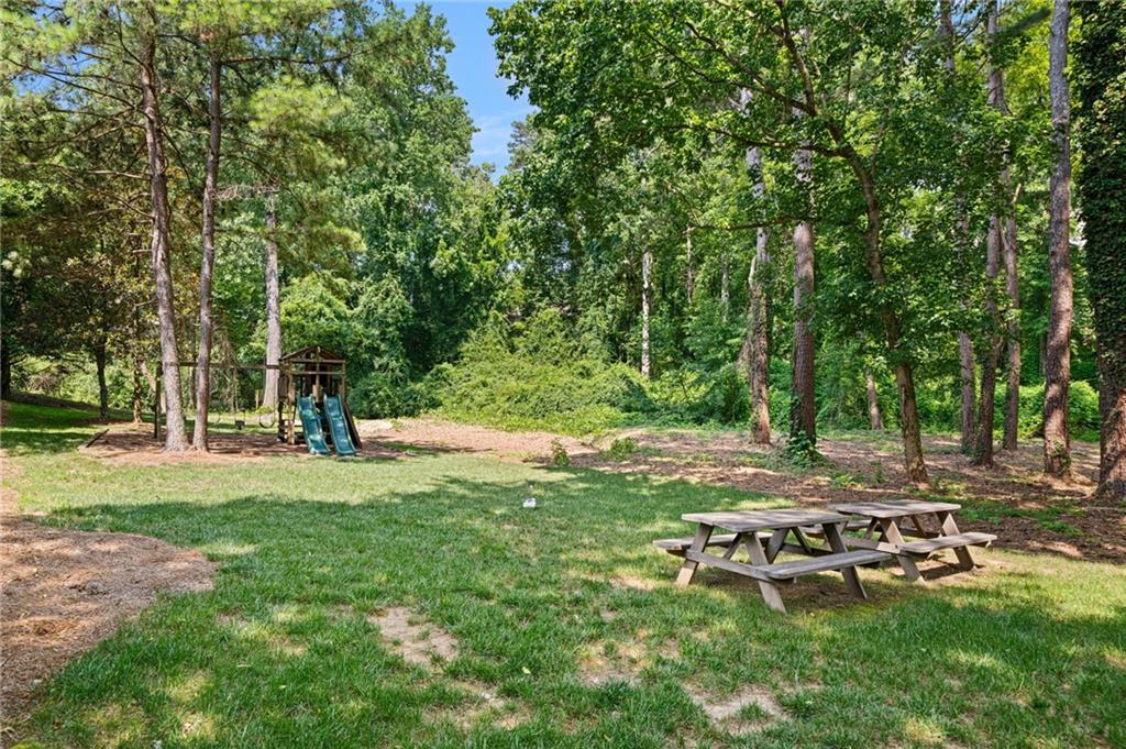 2599 Brookline Circle