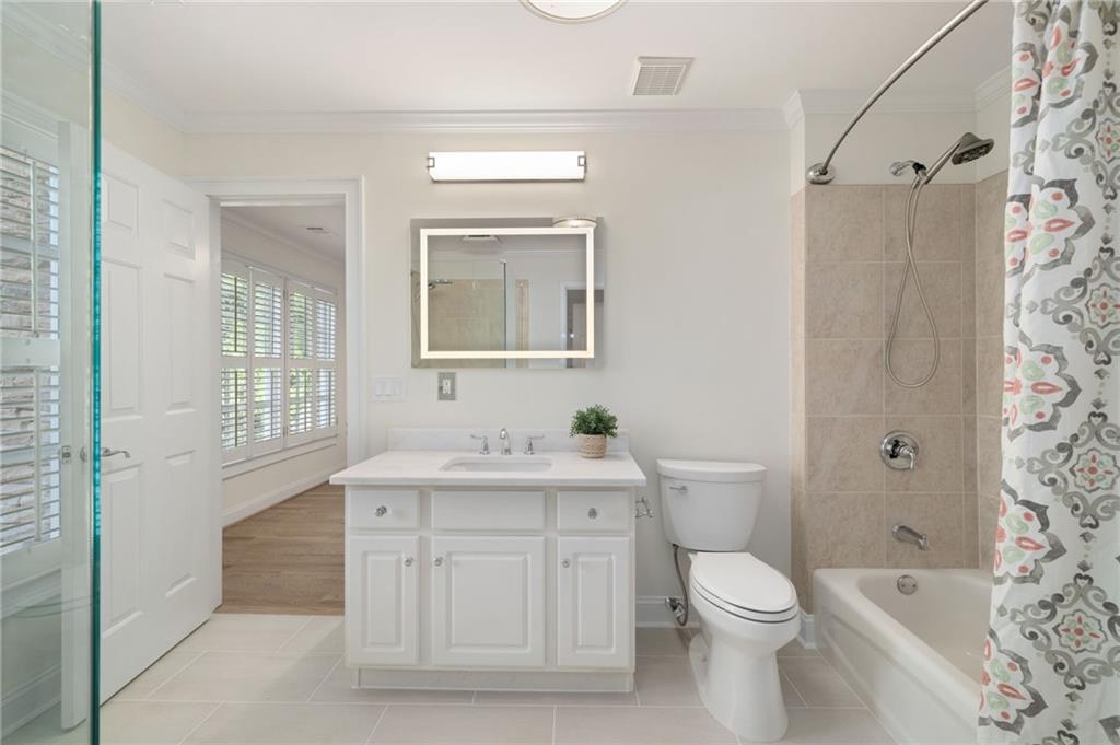 2599 Brookline Circle