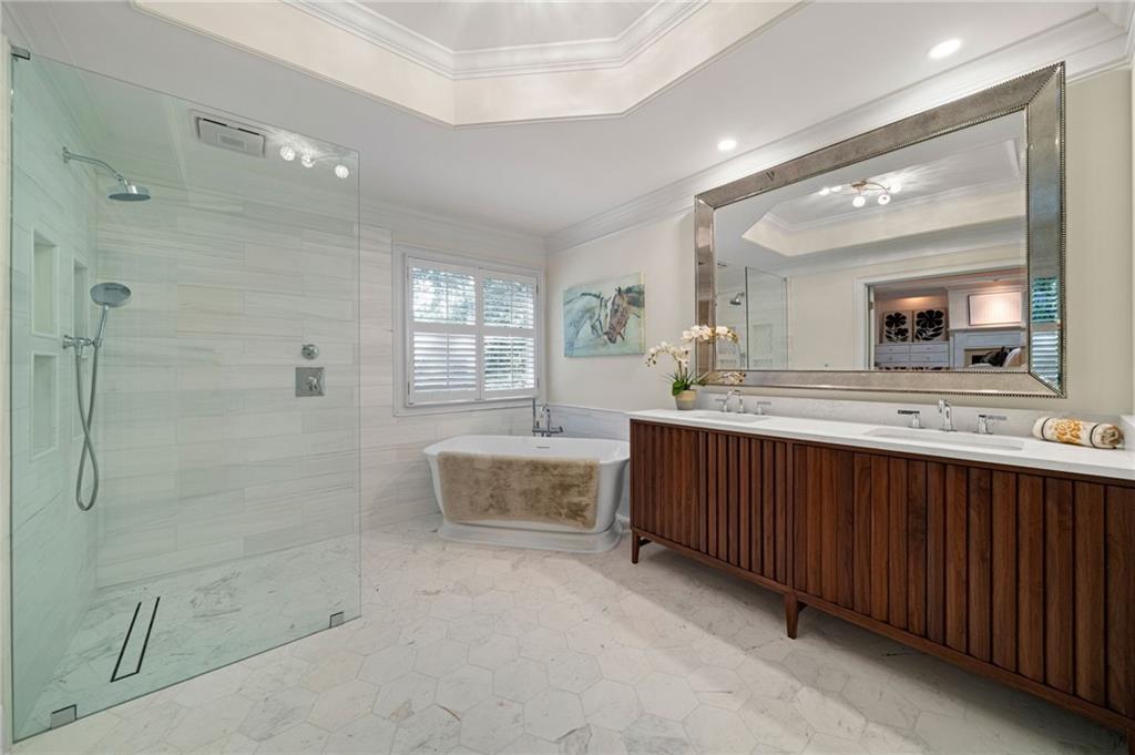 2599 Brookline Circle