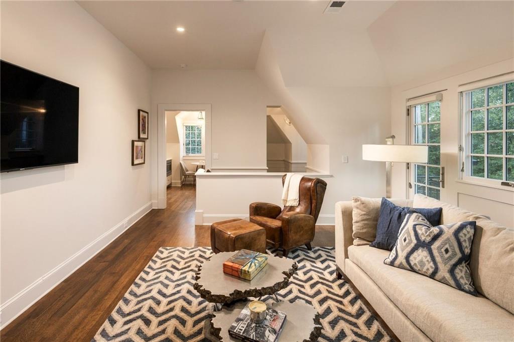 470 W Paces Ferry Road NW