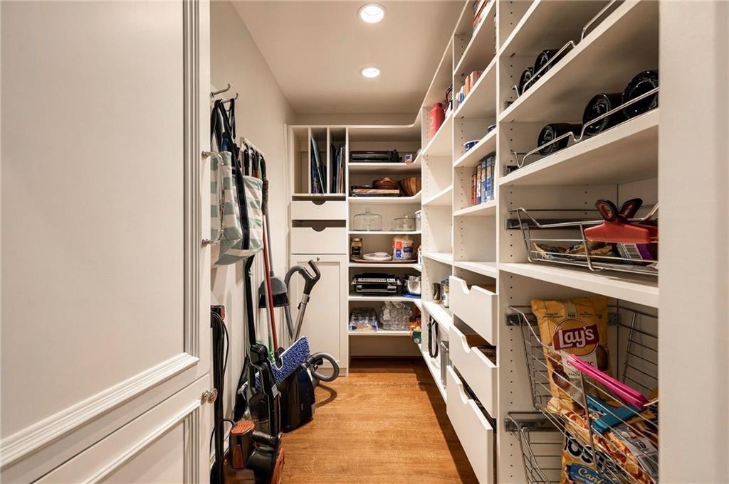 470 W Paces Ferry Road NW