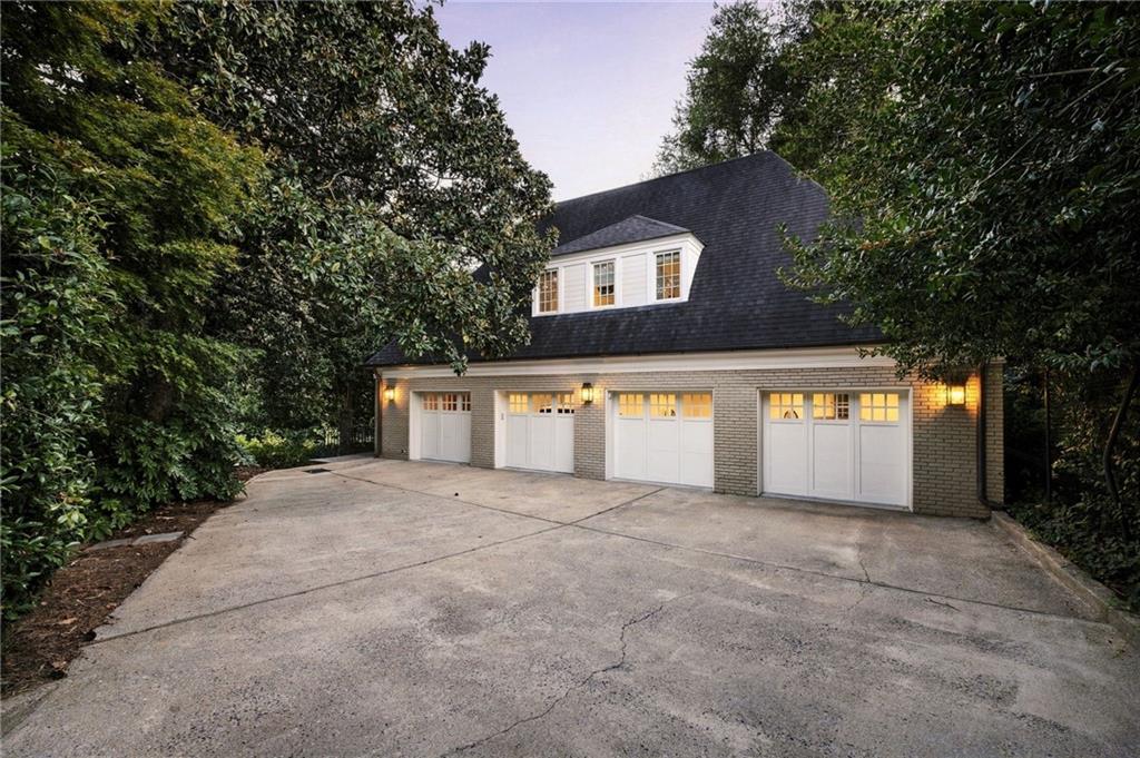 470 W Paces Ferry Road NW