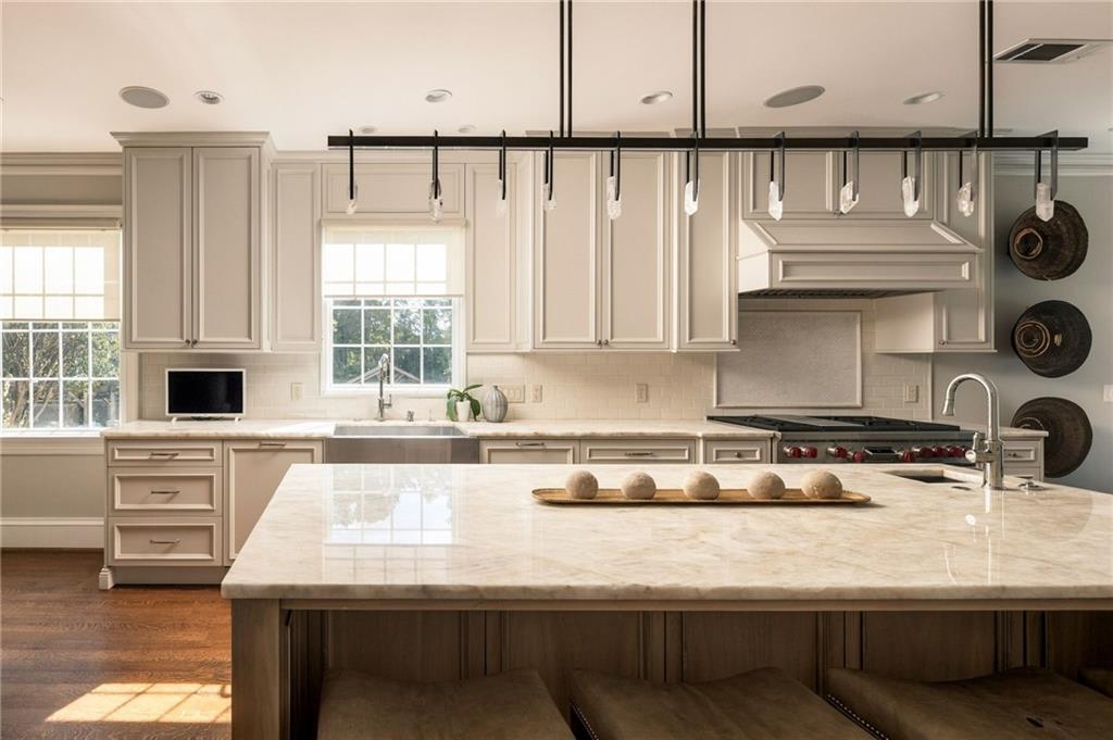 470 W Paces Ferry Road NW