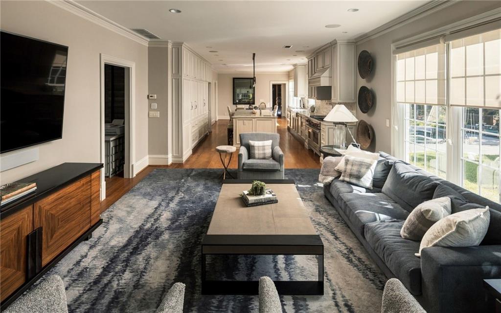 470 W Paces Ferry Road NW