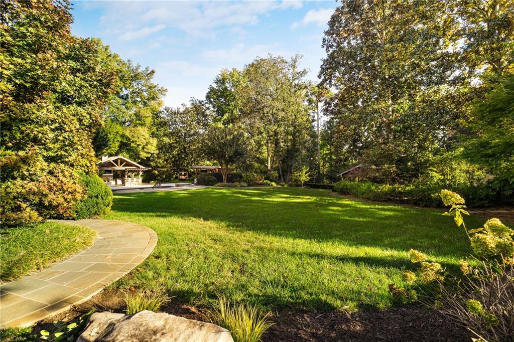 470 W Paces Ferry Road NW