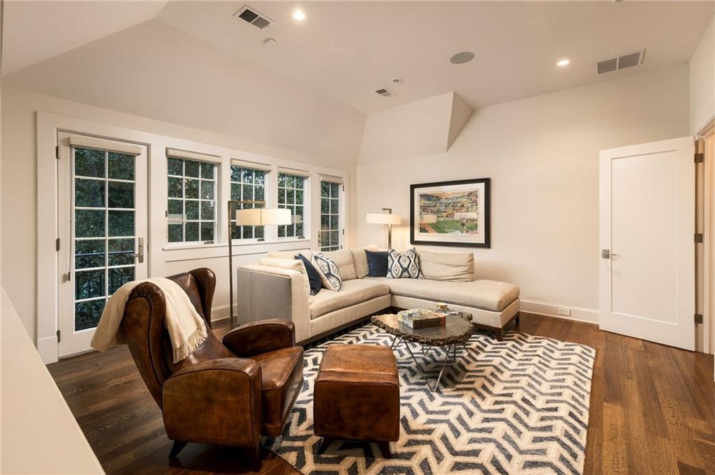470 W Paces Ferry Road NW