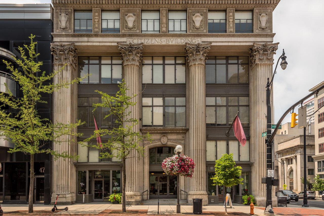 51 N High Street, #405