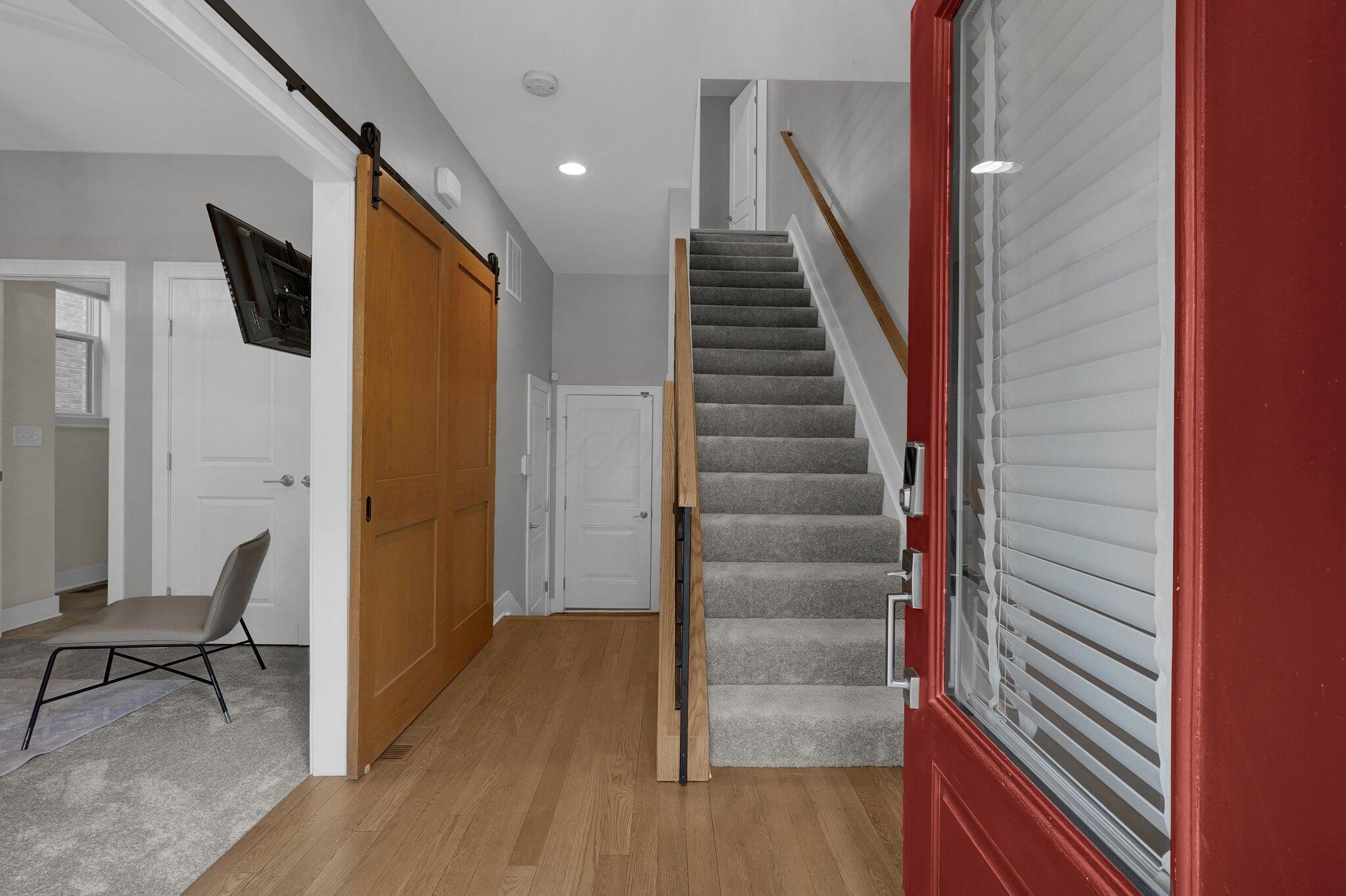 754 N 6TH Street