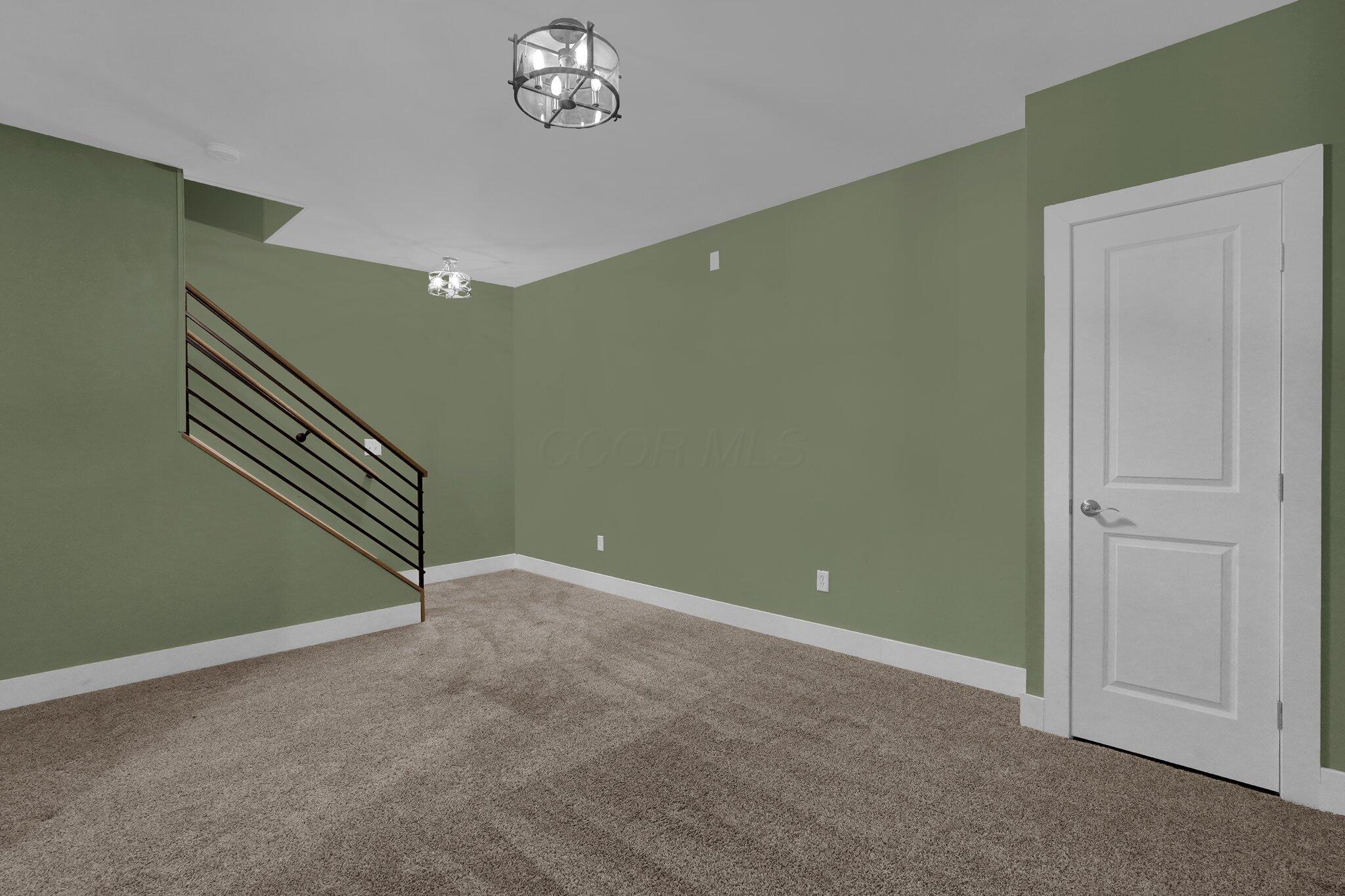 754 N 6TH Street