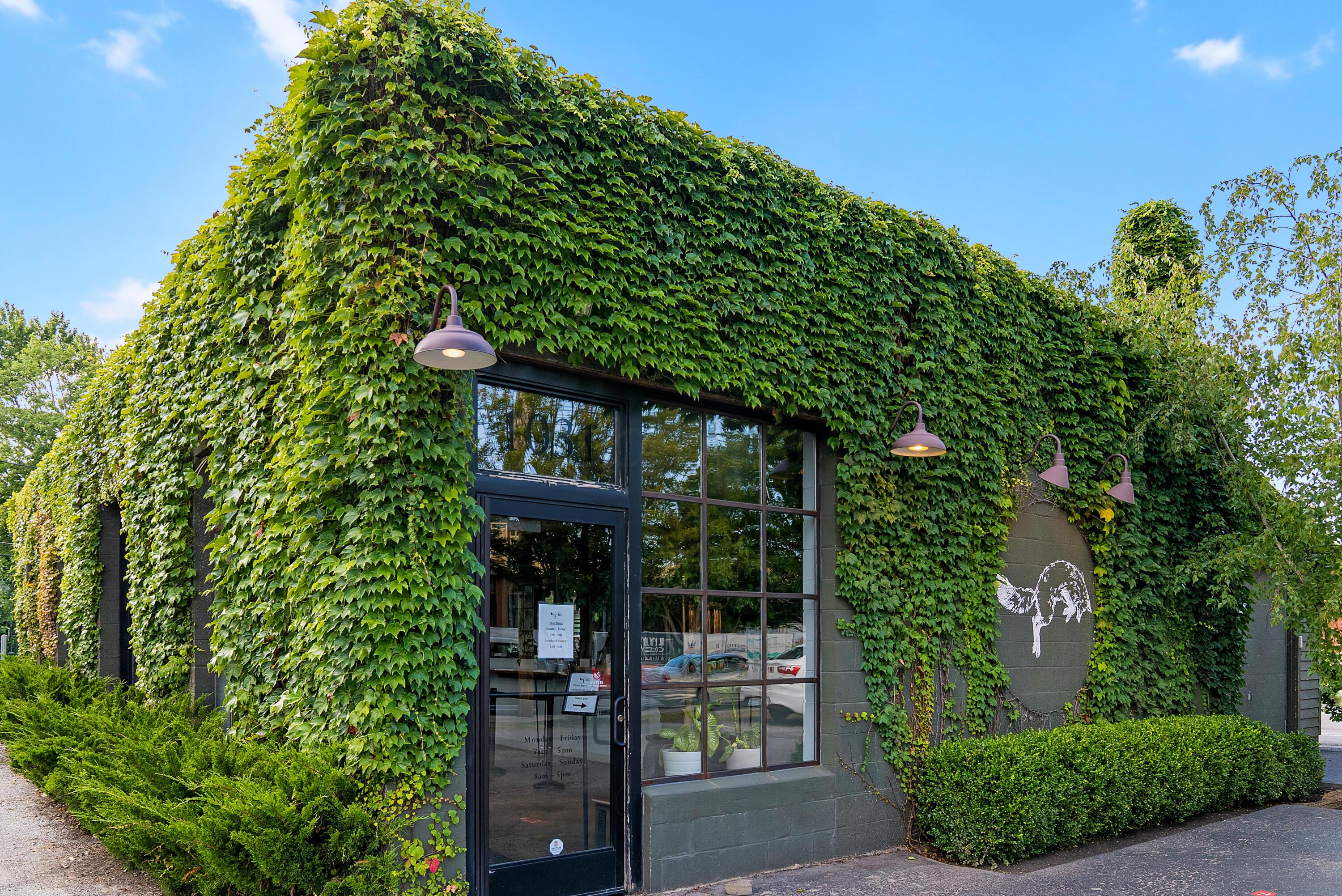 754 N 6TH Street