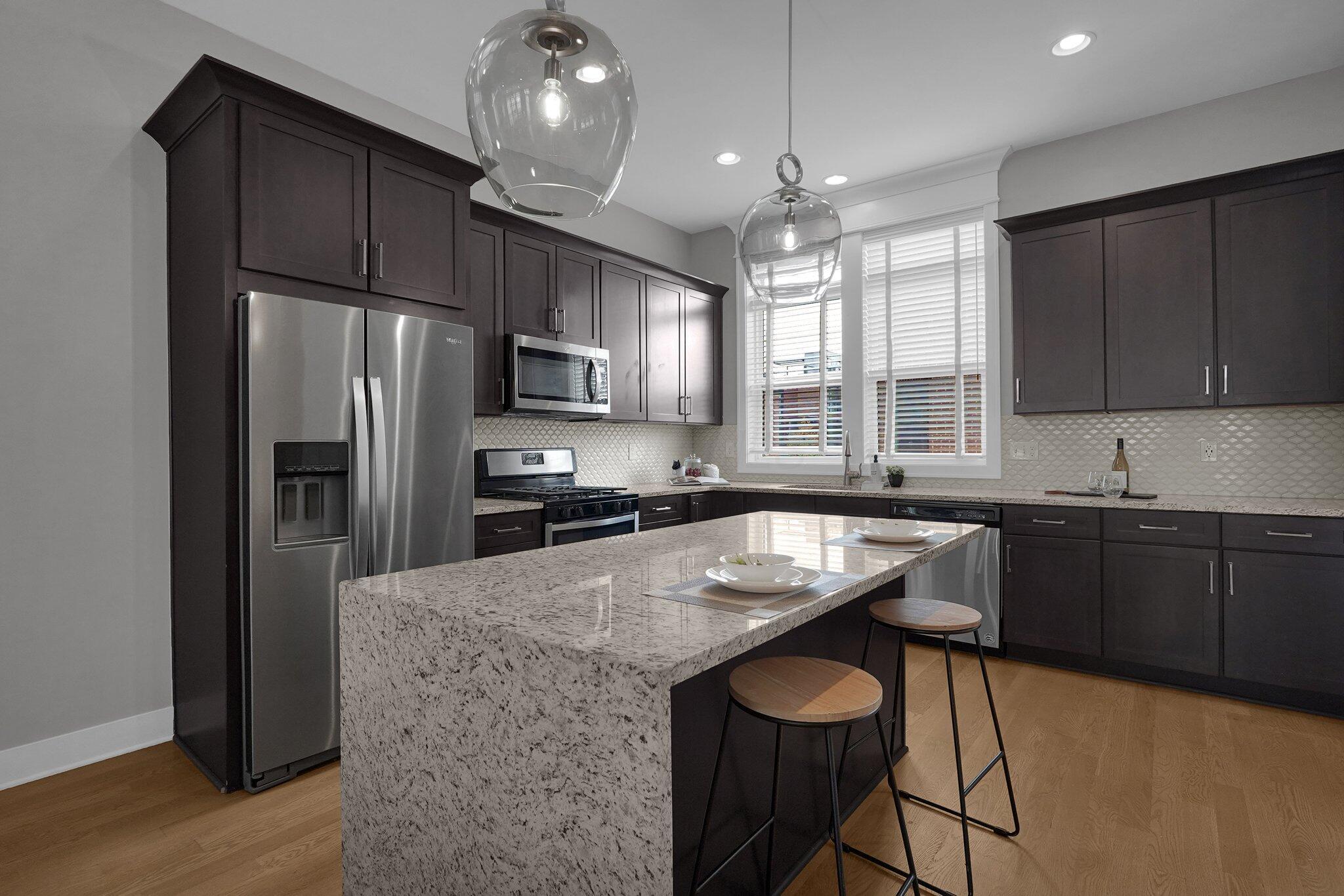 754 N 6TH Street