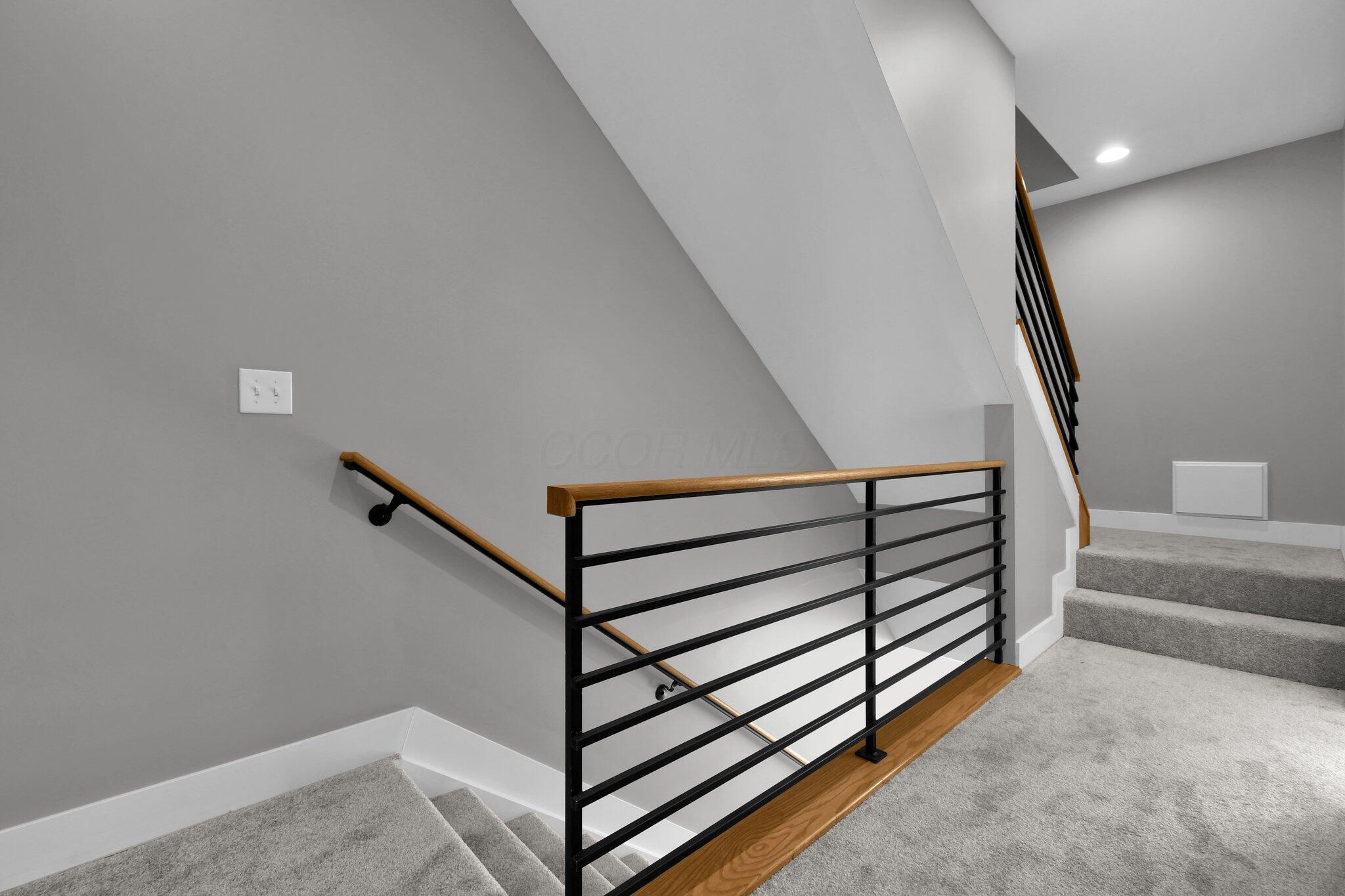 754 N 6TH Street