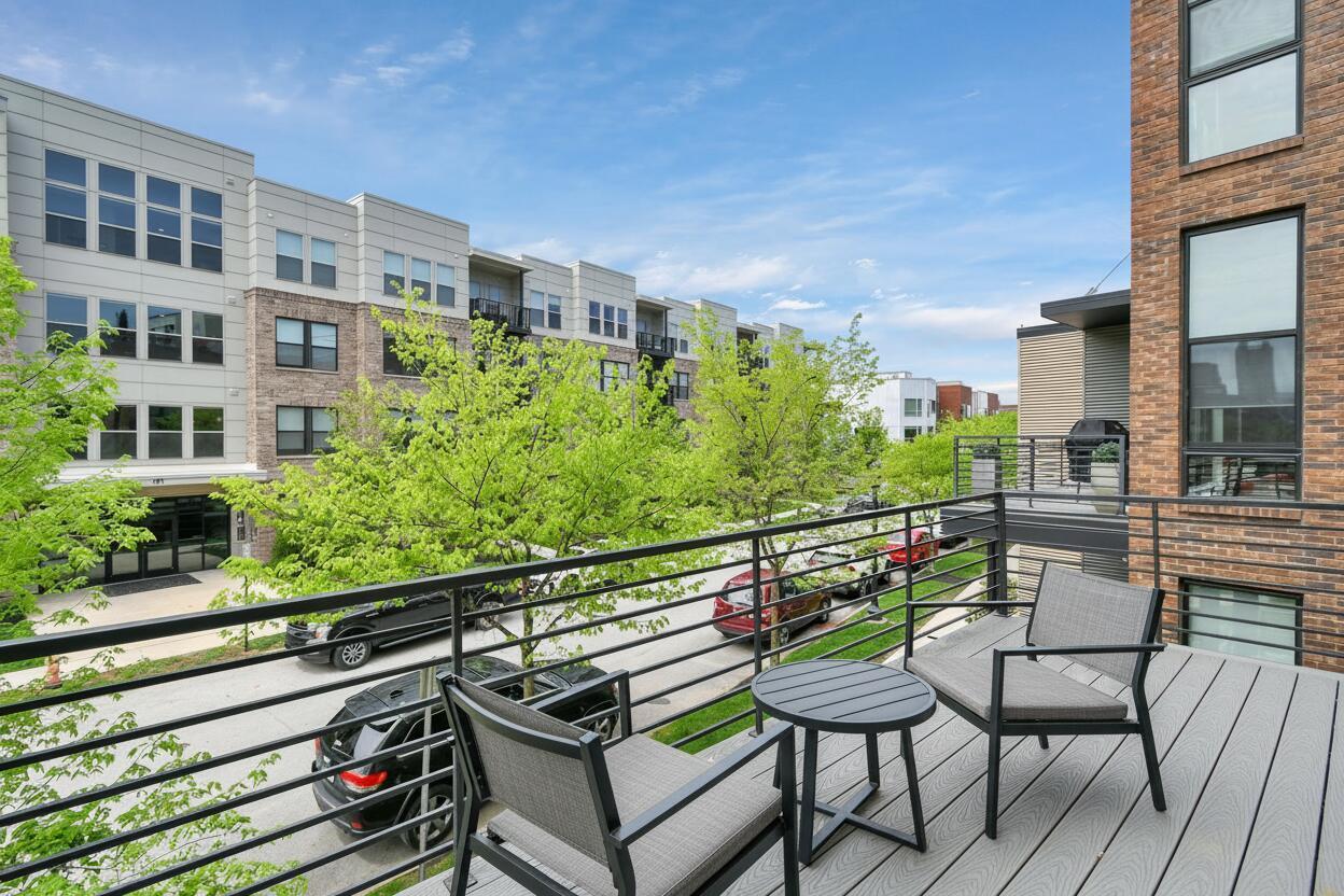 754 N 6TH Street