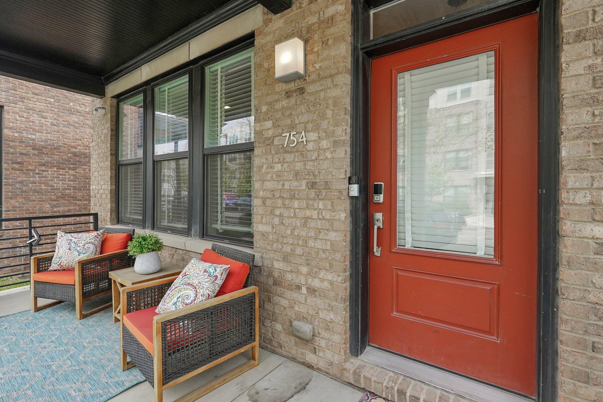 754 N 6TH Street