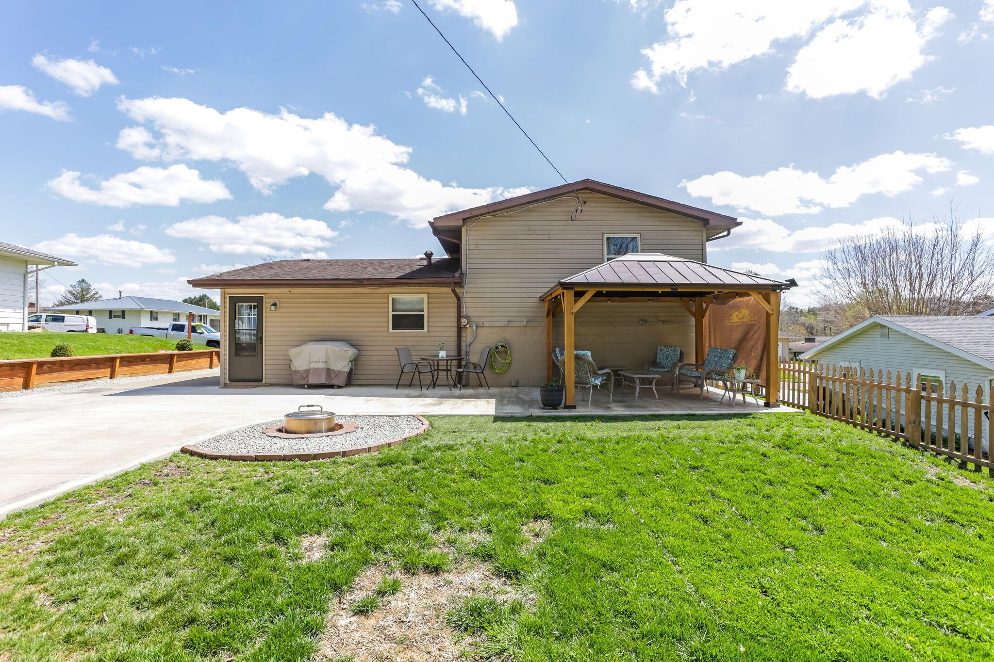 949 Betty Avenue