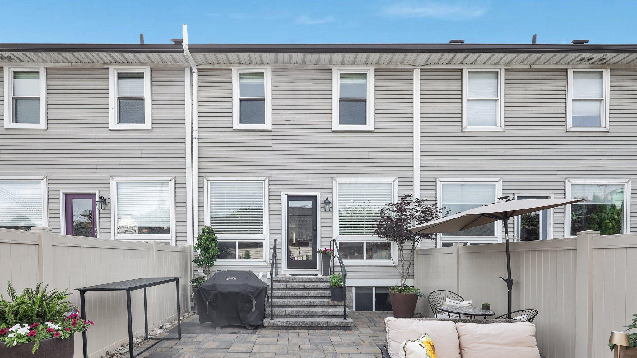1098 Oregon Avenue