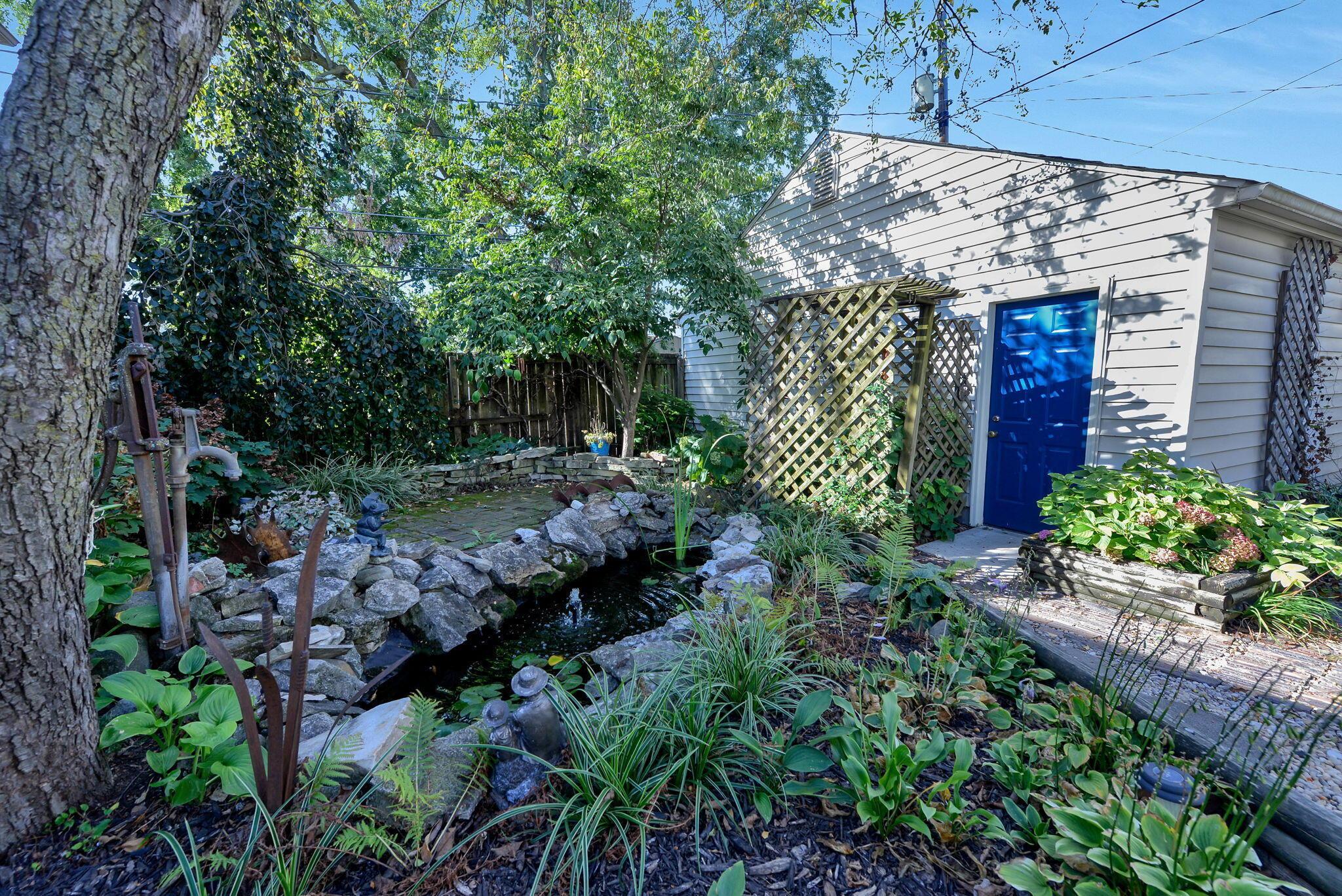537 Bradley Street