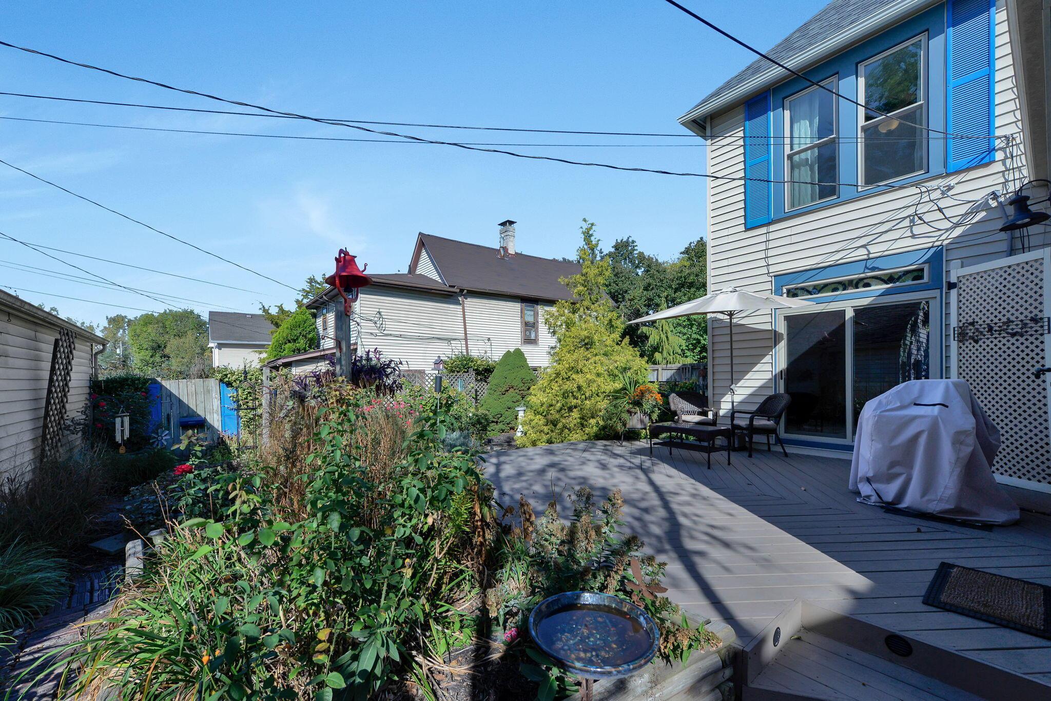 537 Bradley Street